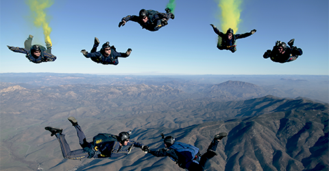 7 perople skydiving